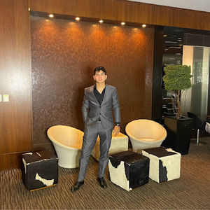 Meet your Posher, Anstrog